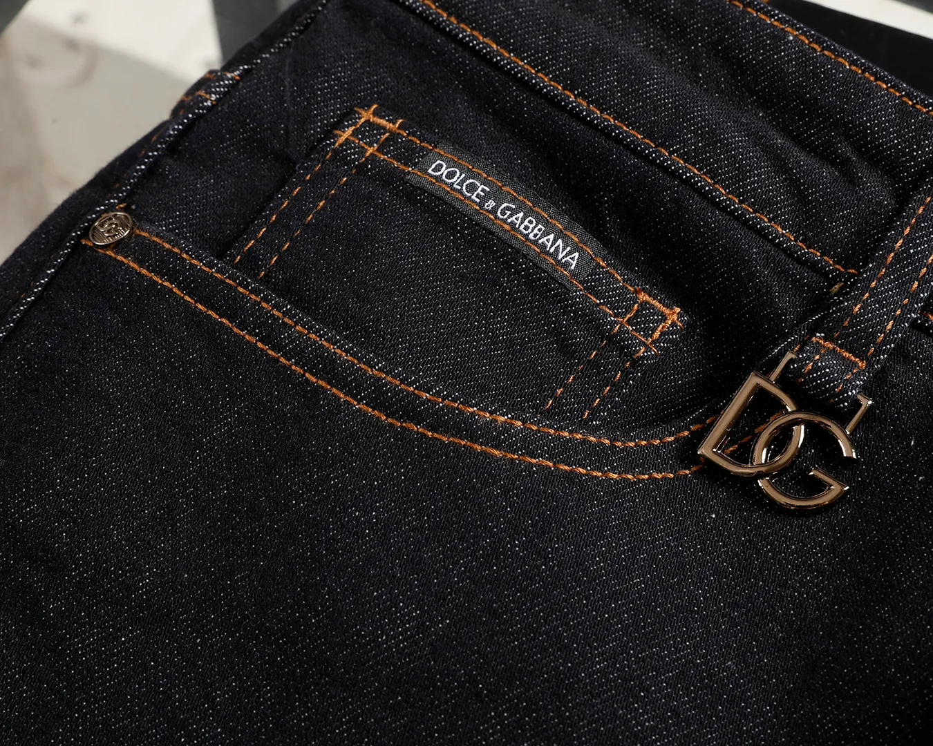 DOLCE&GABBANA NO：66870 Size ：30 To 42 yarda